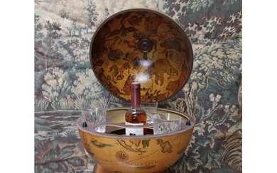 Vintage drinks cabinet in the form of a World Globe {57 cm H...