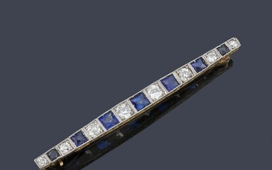 brooch with diamonds and carré sapphires, in 18K yellow