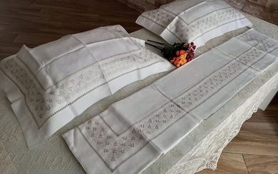 100% linen double bed sheet with hand full stitch embroidery - 270 x 290 cm - Linen - 21st century
