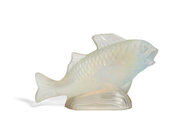 A Sabino molded iridescent glass model of a carp