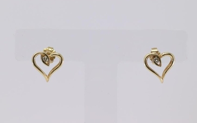 14Kt Yellow Gold Heart Diamond Earring's.
