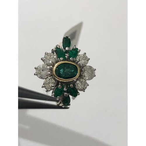 18k yellow gold ring with diamonds (0.9ct) and emeralds (7 s...
