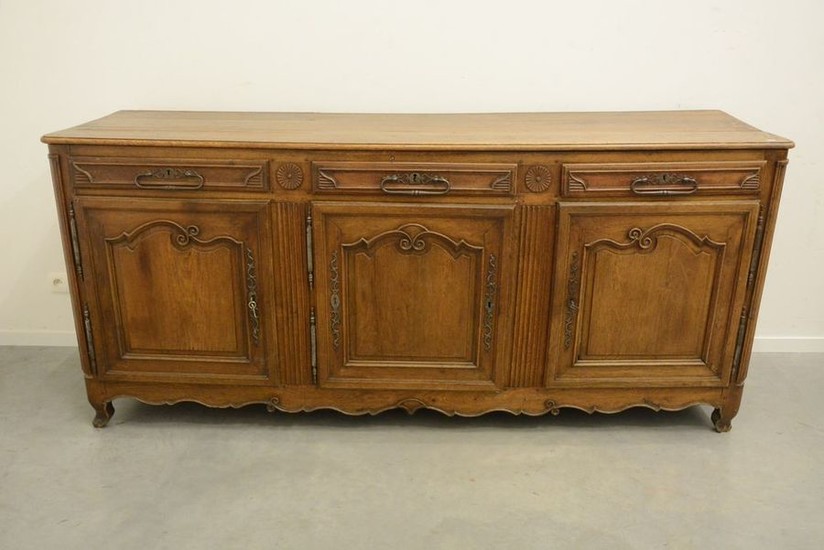 18th century French furniture (HT.265 x 230 x...