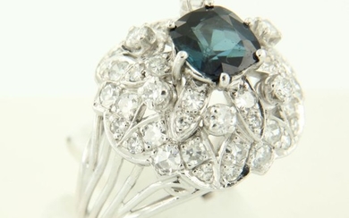 900Pt Platinum - Ring - 1.05 ct Sapphire - Diamond, (total diamond weight 1.00 carat)