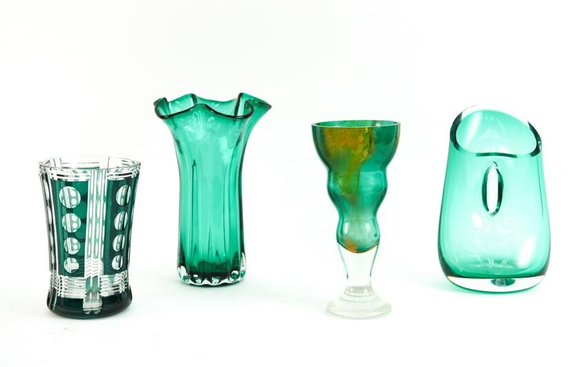 (4) EMERALD ART GLASS VASES