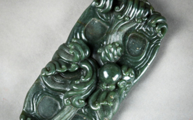 Chinese Spinach Jade Palette Dish, Jewel/Waves