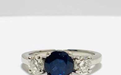 950 Platinum - Ring - 1.00 ct Sapphire - Diamond