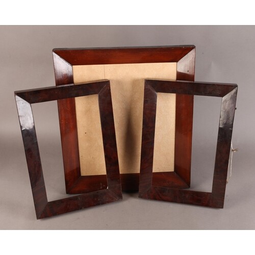 A 19TH CENTURY MAHOGANY PICTURE FRAME, deeply canted, 44.5cm...
