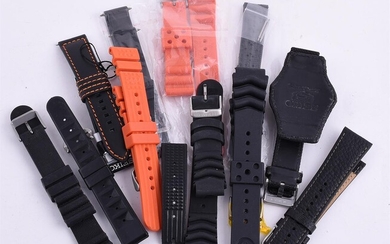 A COLLECTION OF SEIKO WATCH STRAPS