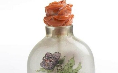 A Chinese snuff bottle with Cerasuolo coral stopper