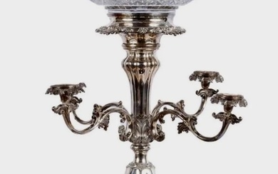 A LARGE SILVERED BRONZE AND CRYSTAL CENTERPIECE WITH PLATEAU