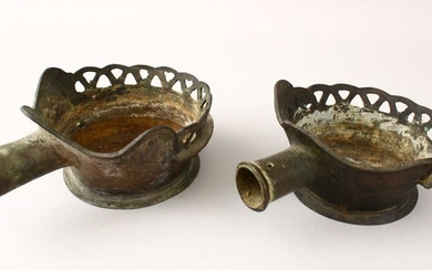 A PAIR OF 18TH / 19TH CENTURY CHINESE BRONZE SILK