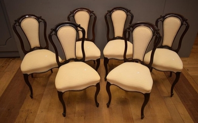 A SET OF SIX VICTORIAN DINING CHAIRS