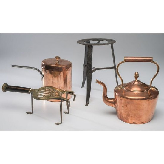 A Victorian Copper Kettle and Saucepan
