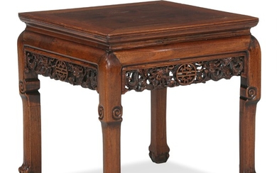 A small Chinese hardwood table. Late Qing, late 19th century. H. 51 cm. W. 51 cm. D. 51 cm.