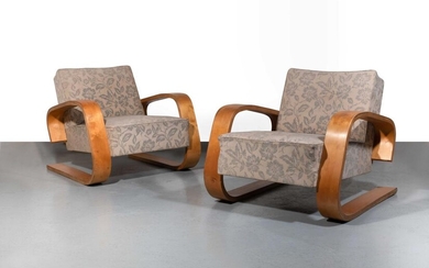 Alvar AALTO 1898-1976 Paire de fauteuils mod. 37/400 dits « Tank chair » – 1936