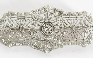 Art Deco 18K White Gold Filigree Diamond Brooch