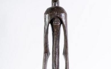 Arte africana A monumental Igalagan sculpture, Mumuye