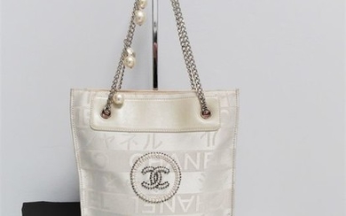 Chanel - Ginza Pearl Tote bag