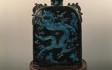 Chinese Fa Hua Ci Dragon Vase