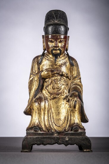 Chinese bronze sculpture with gilt lacquer 'Guandi', Ming Dynasty (12x17x36