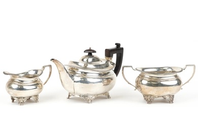 Daniel & John Wellby, Victorian silver three piece tea servi...