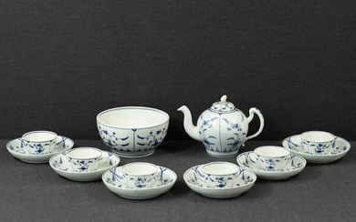 Doornik - Tea service - Softpaste porcelain