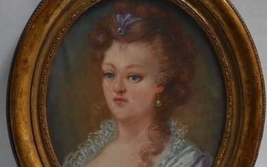 ECOLE FRANCAISE dans le goût du XVIIIème Portrait de dame Pastel ovale 38.5 x 31...