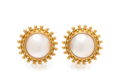 ELIZABETH LOCKE, YELLOW GOLD AND CULTURED MABE PEARL EARCLIPS