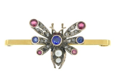 Early 20th century gold insect brooch