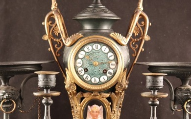 Egyptian Revival style clock set - Porcelain, Patinated metal - 1920-1930