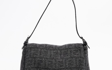Fendi: A "Mamma Baguette" bag of grey fabric with black leather trimmings, silver tone hardware and short adjustable handle. – Bruun Rasmussen Auctioneers of Fine Art