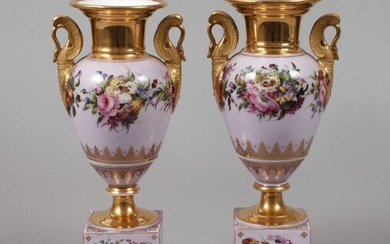 France Paire de vases d'apparat peinture floralede style Empire, 19e s, Lettre gravée D ou....
