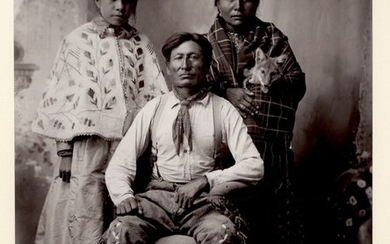 Frank Bennett Fiske - 1983 - Portrait of a Red Indian Family, Sioux Reservation, South Dakota, USA, c 1900, printed 1983