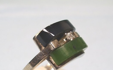 Franz Scheuerle, Pforzheim - 835 Silver - Ring - 2.50 ct - black onyx, white sapphire, nephrite/jade/ green hardstone