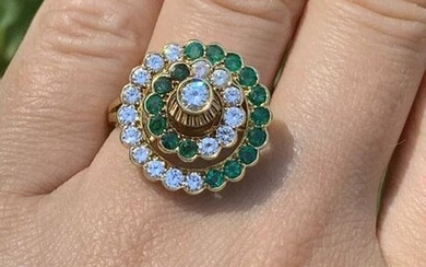 Fred 18K Yellow Gold Diamond and Emerald Spinner Ring