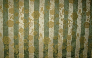 Gorgeous Scraper Damascus fabric with satin bottom (1) - Damask