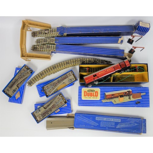Hornby Dublo T.P.O. Mail Van Set, boxed, assorted track acce...