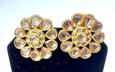 INDIAN 18K GOLD DIAMOND ENAMEL PAIR OF EARRINGS 6.8 CT OF DIAMONDS