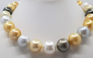 LARGE LUXURIOUS SIZE - No Reserve Price - 18 kt. Yellow Gold - 15x17.1mm Round South Sea and Tahitian Pearls - Necklace