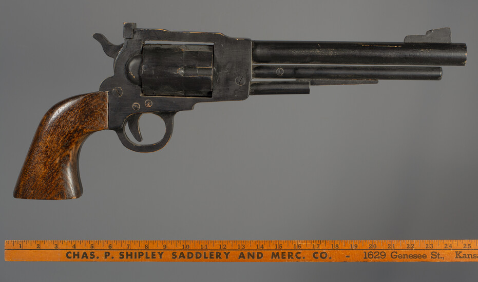 Large Revolver Trade Sign