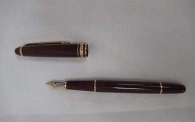 MONT BLANC, stylo plume en métal et résine bordeau, modèle Meisterstuck, plume en or 18...