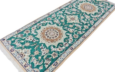 Nain very fine with lots of silk New - Rug - 209 cm - 78 cm