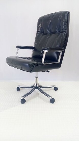 Osvaldo Borsani - Tecno - Office chair - P-125-M