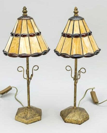 Pair of lamps in Tiffany style
