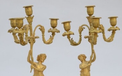 Paire de bougeoirs en bronze doré et marbre 'satyres', 19ième siècle (h48cm)