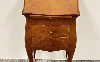 SMALL VINTAGE ITALIAN PARQUETRY INLAID SIDE TABLE