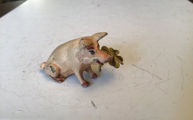 Sculpture, Bronze from Vienna - The pig and its lucky charm - Bronze (cold painted) - Early 20th century