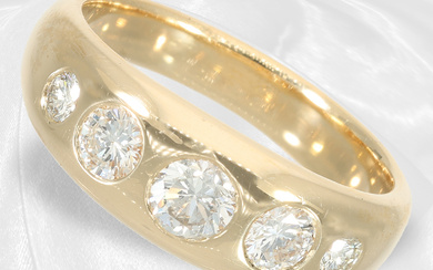 Solid band ring with brilliant-cut diamonds, approx. 1ct, 18K yellow gold