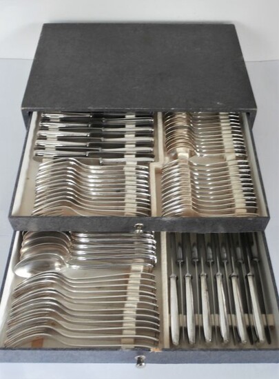 Solingen, Silber 100 - Art Deco silver plated 12-person cutlery / 84-piece in cassette - approx. 1930